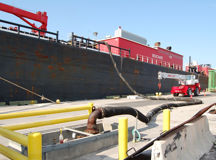 Unloading Liquid Asphalt